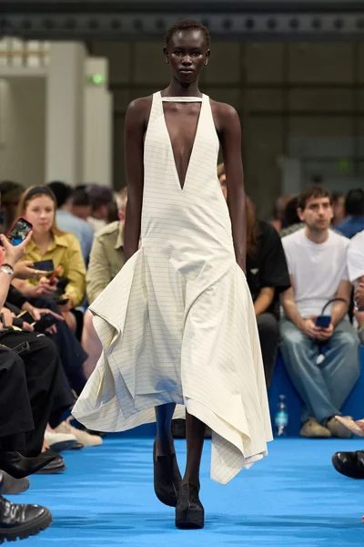 Look 36